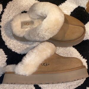 UGG Women's Slippers